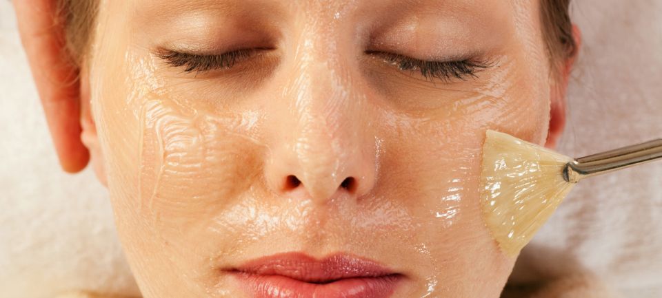 Как делать пилинг кожи лица