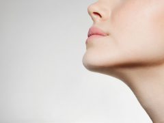 Как убрать брыли на лице: долой свисающие щечки