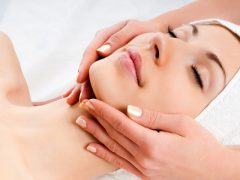 Крем для массажа лица: спутник эффективного массажа